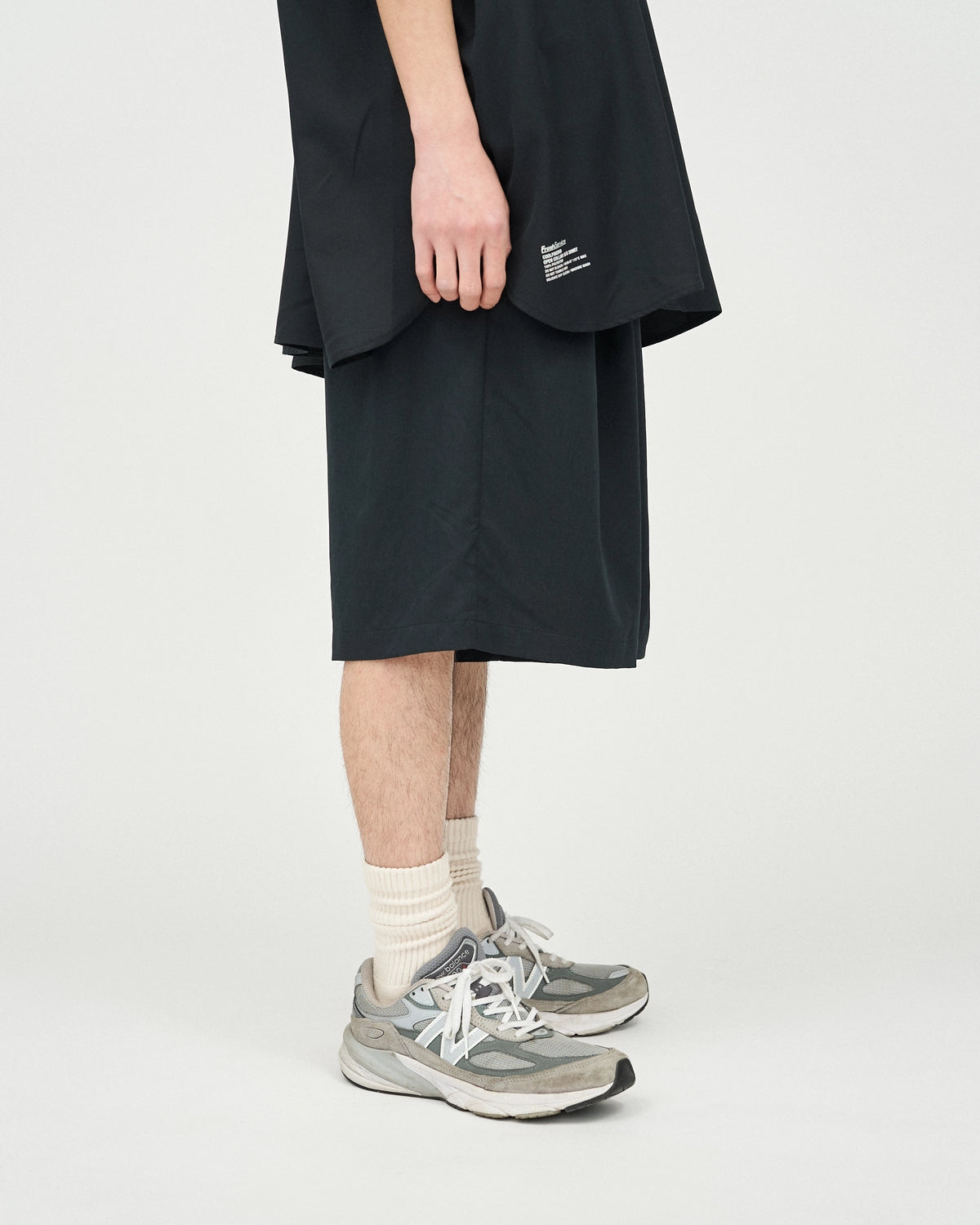 FreshService / COOLFIBER TWO TUCK EASY SHORTS (FSC252-40027)