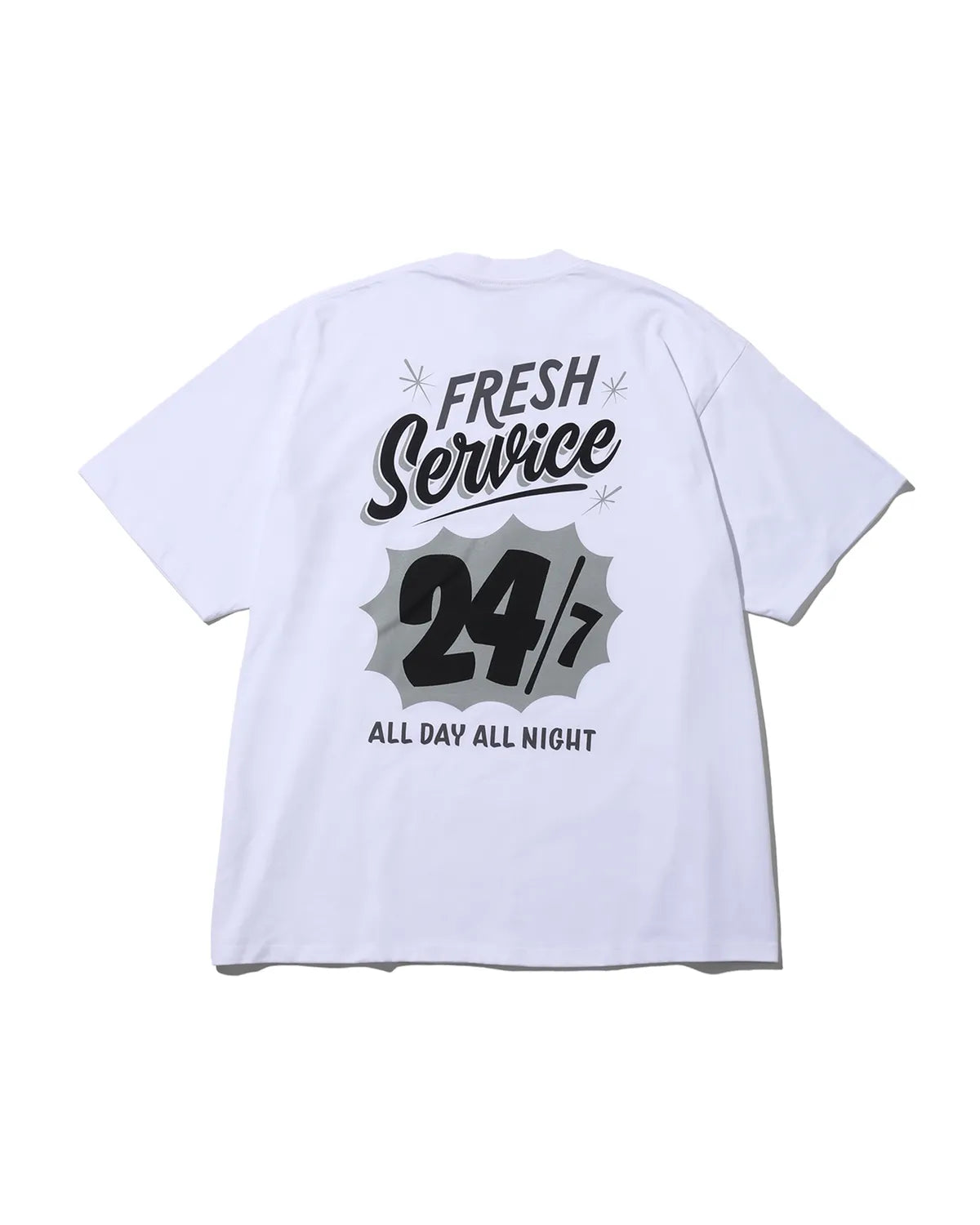 FreshService の CORPORATE PRINTED S/S TEE "ALL DAY ALL NIGHT" (FSC251-70188)