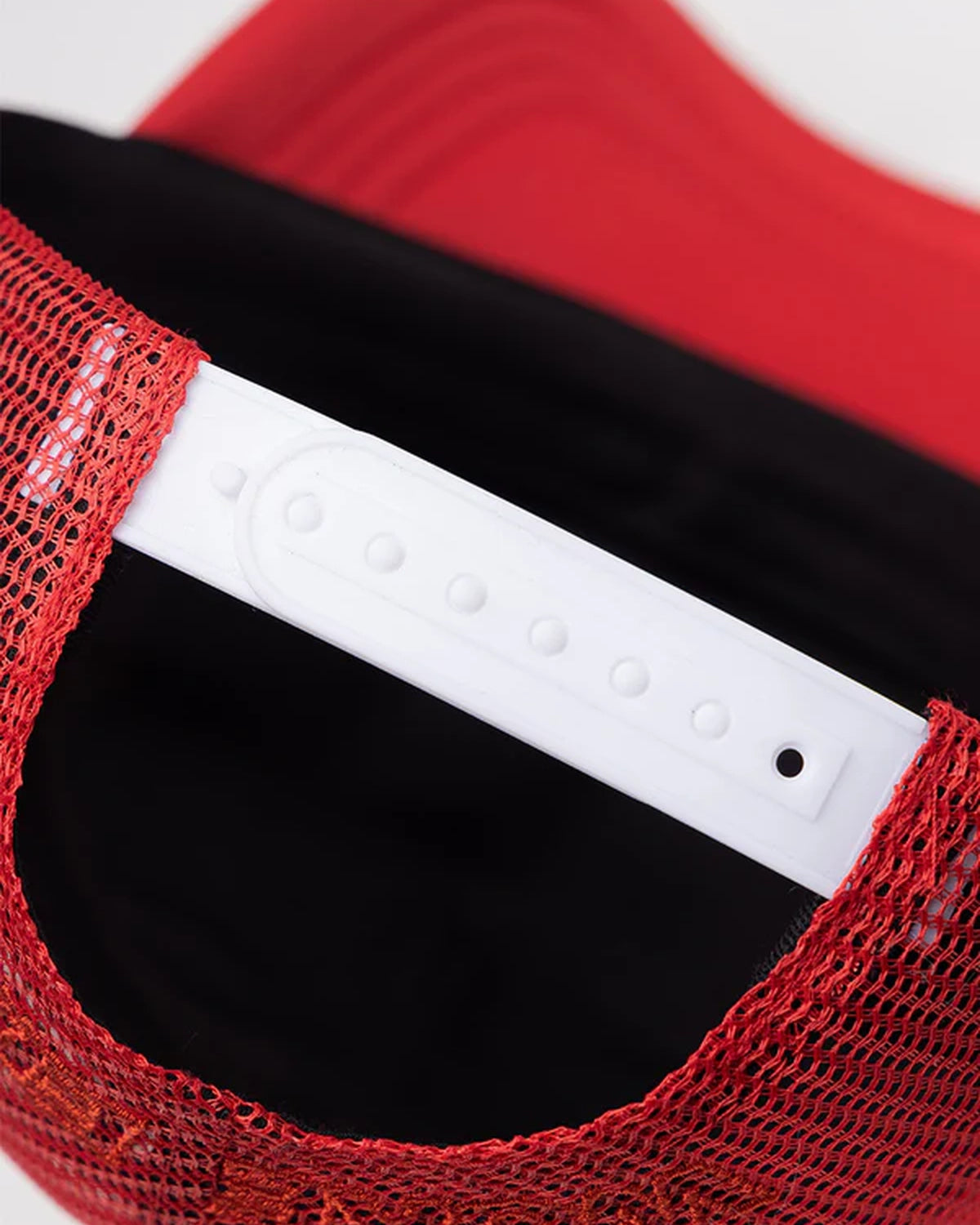 WOKE EDGE / Fuck Happens Mesh Cap (2611-15950-0202007)