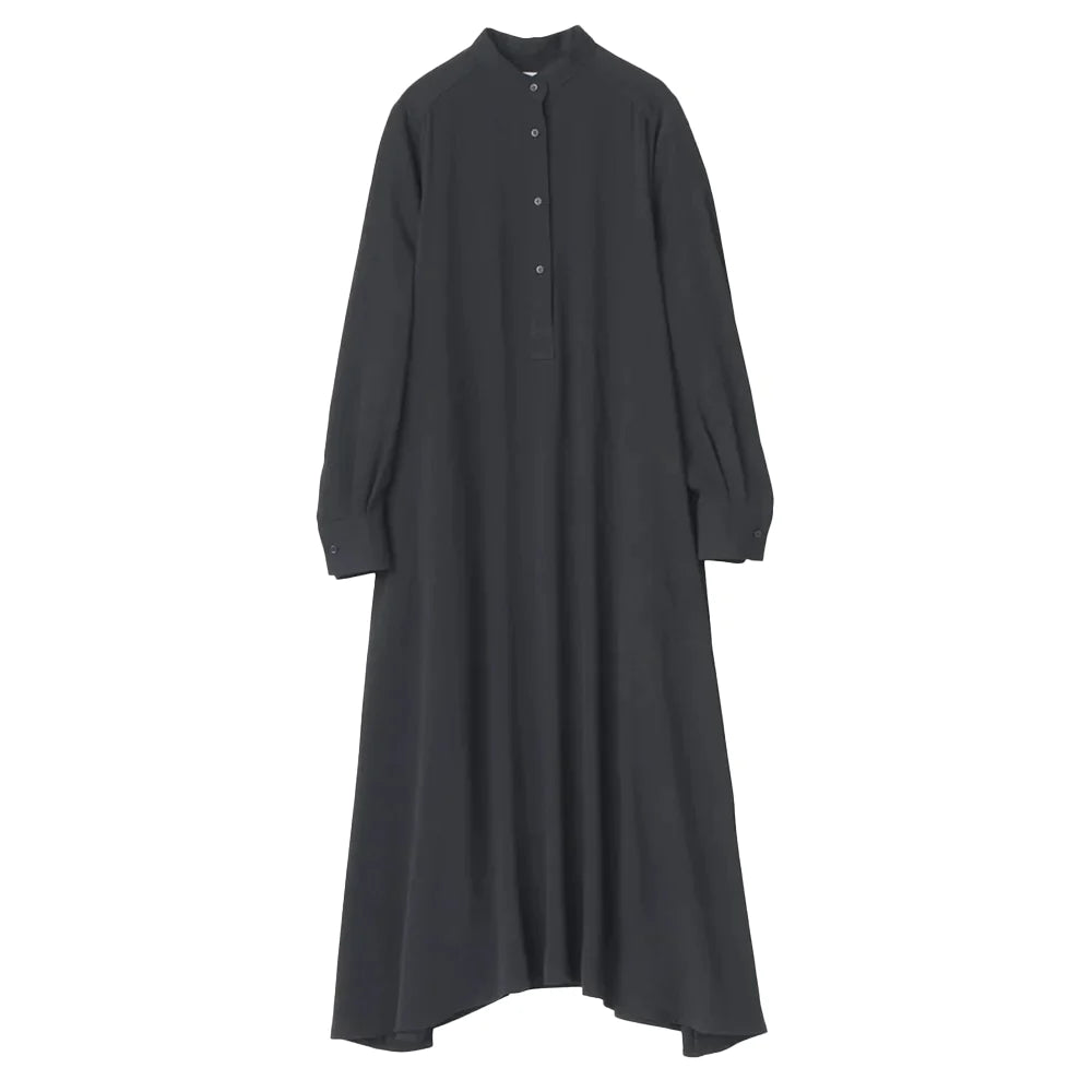 Graphpaper の Satin Band Collar Dress (GL243-60222B )