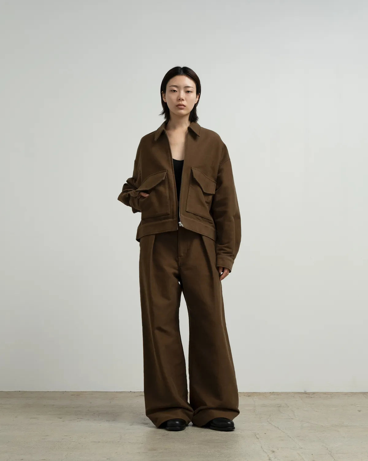 Graphpaper / Cotton Double Serge Two Tuck Wide Pants (GL263-40454)