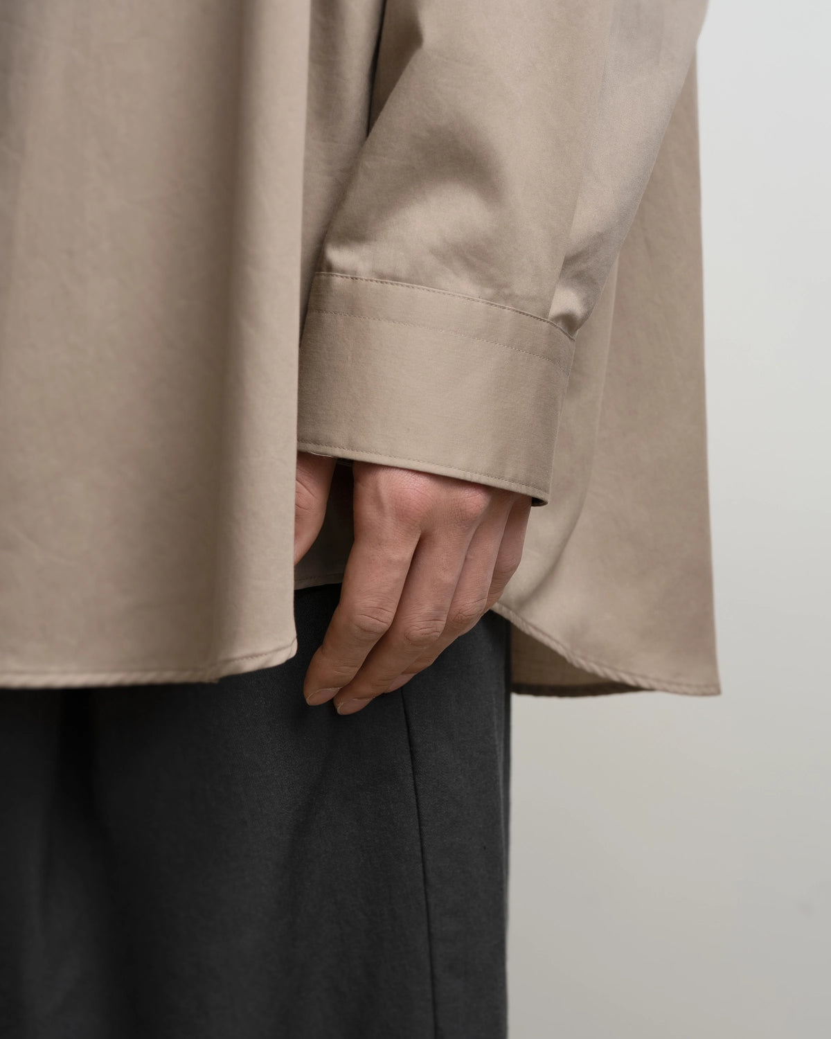 Graphpaper / Silicon Poplin Oversized Band Collar Shirt (GM261-50181)