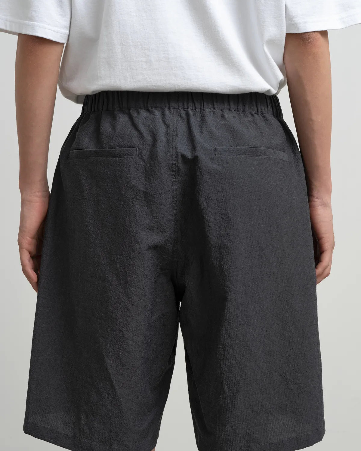 Graphpaper / Cotton Linen Seersucker Track Shorts (GM262-40036)