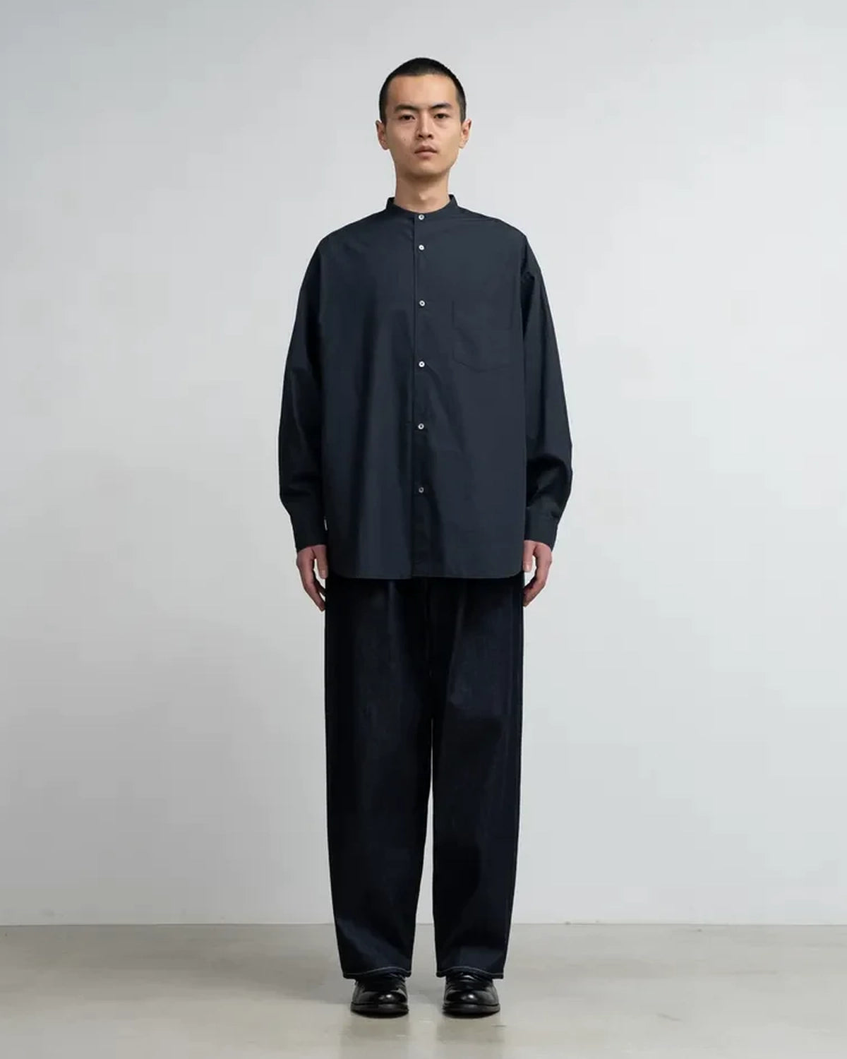 Graphpaper / Broad L/S Oversized Band Collar Shirt (GM253-50002B)