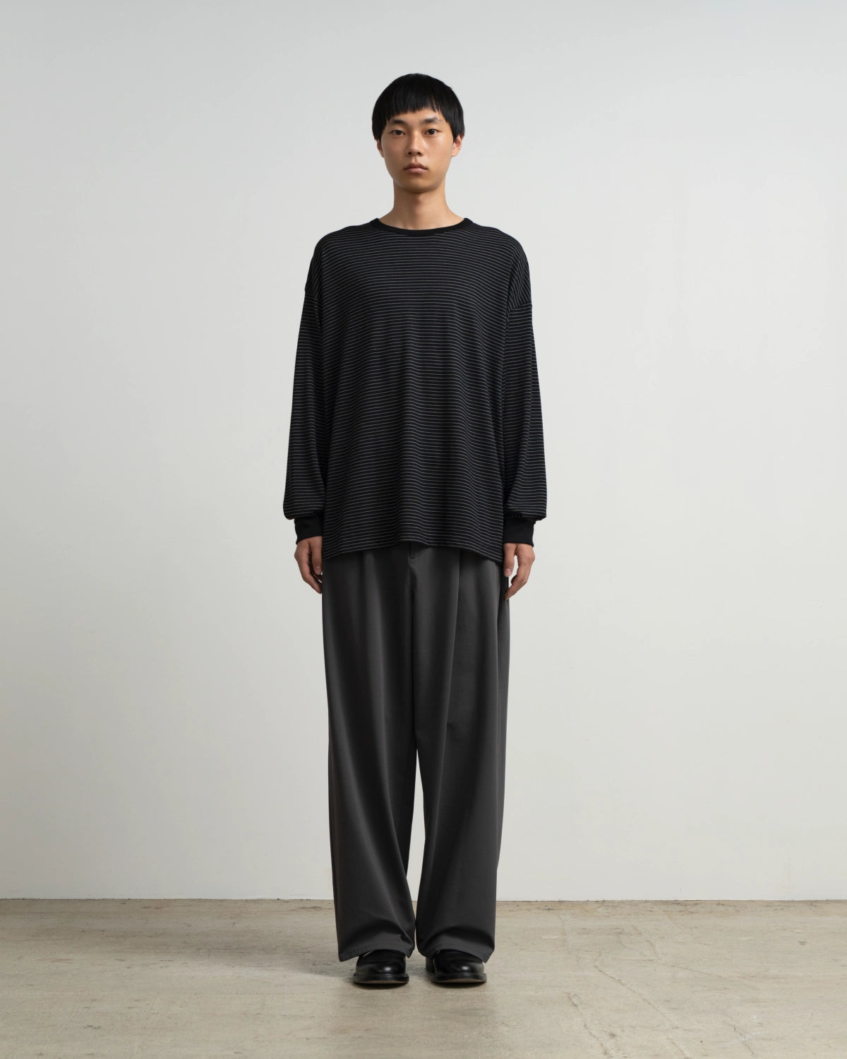 Graphpaper / Fine Wool Border L/S Crew Neck Tee (GU263-70158B)