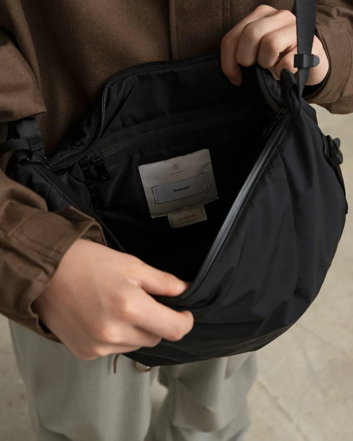 Graphpaper × BLANKOF / Blankof for GP Medium Crescent Bag (GU263-90513)