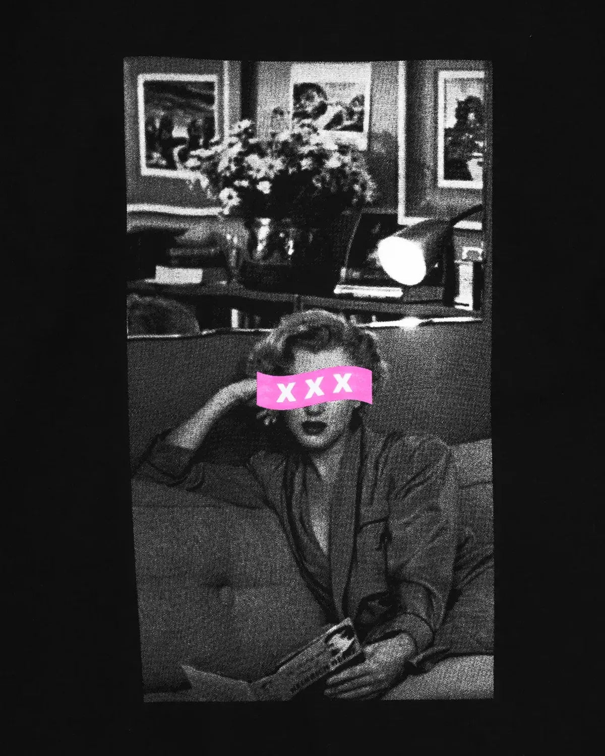 GOD SELECTION XXX / XXX Pink Box Logo Monochrome Photo Tee (GX-S26-ST-07)