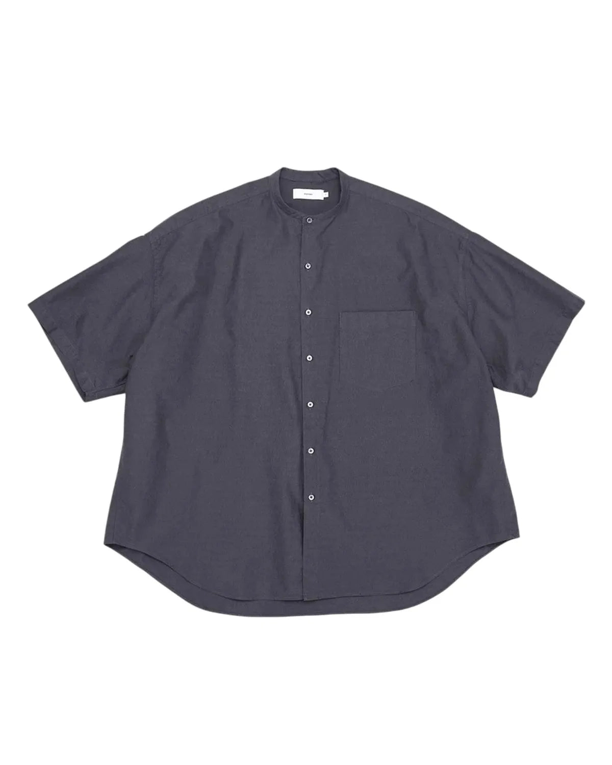 Graphpaper の Broad S/S Oversized Band Collar Shirt (GM251-50014B)