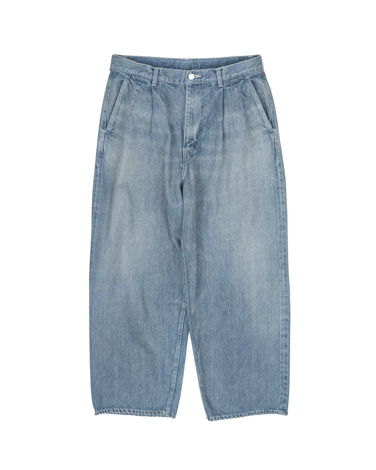 Graphpaper の Selvage Denim Two Tuck Pants (GU253-40061LB)