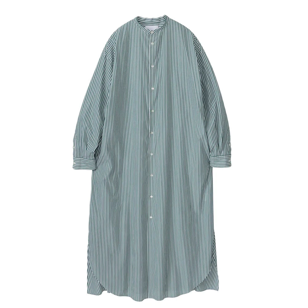 Graphpaper の Broad Band Collar Oversized Shirt Dress (GL241-60009STB)