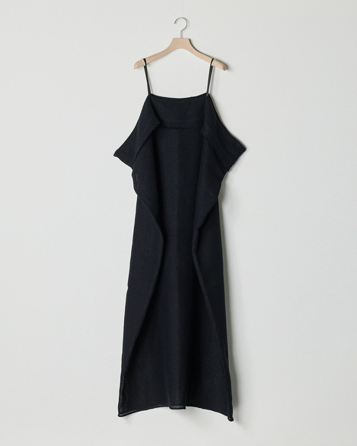 IHNN の Draped Mesh Slip Dress (ID26S-OP03)