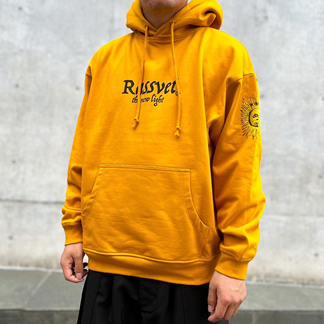 RASSVET/THE NEW LIGHT HOODIE