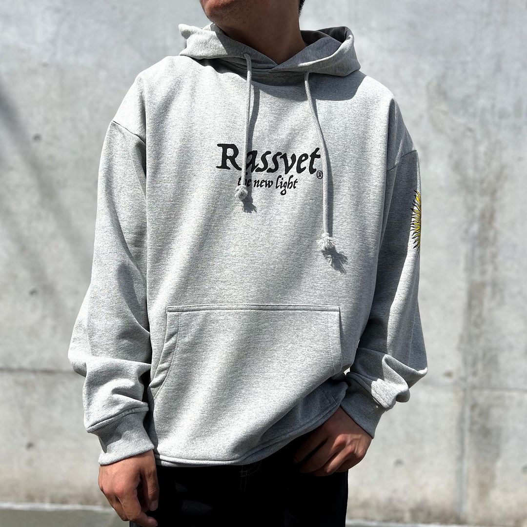 RASSVET/THE NEW LIGHT HOODIE