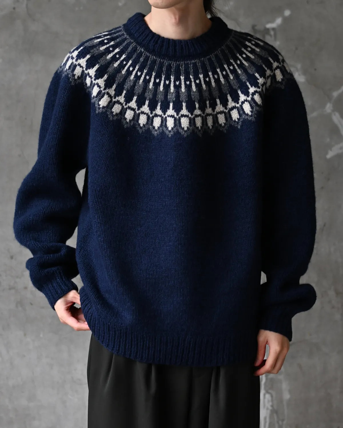 NONNATIVE / EXPLORER HAND-KNIT CREW SWEATER LINCOLN WOOL YARN (NN-K4908)