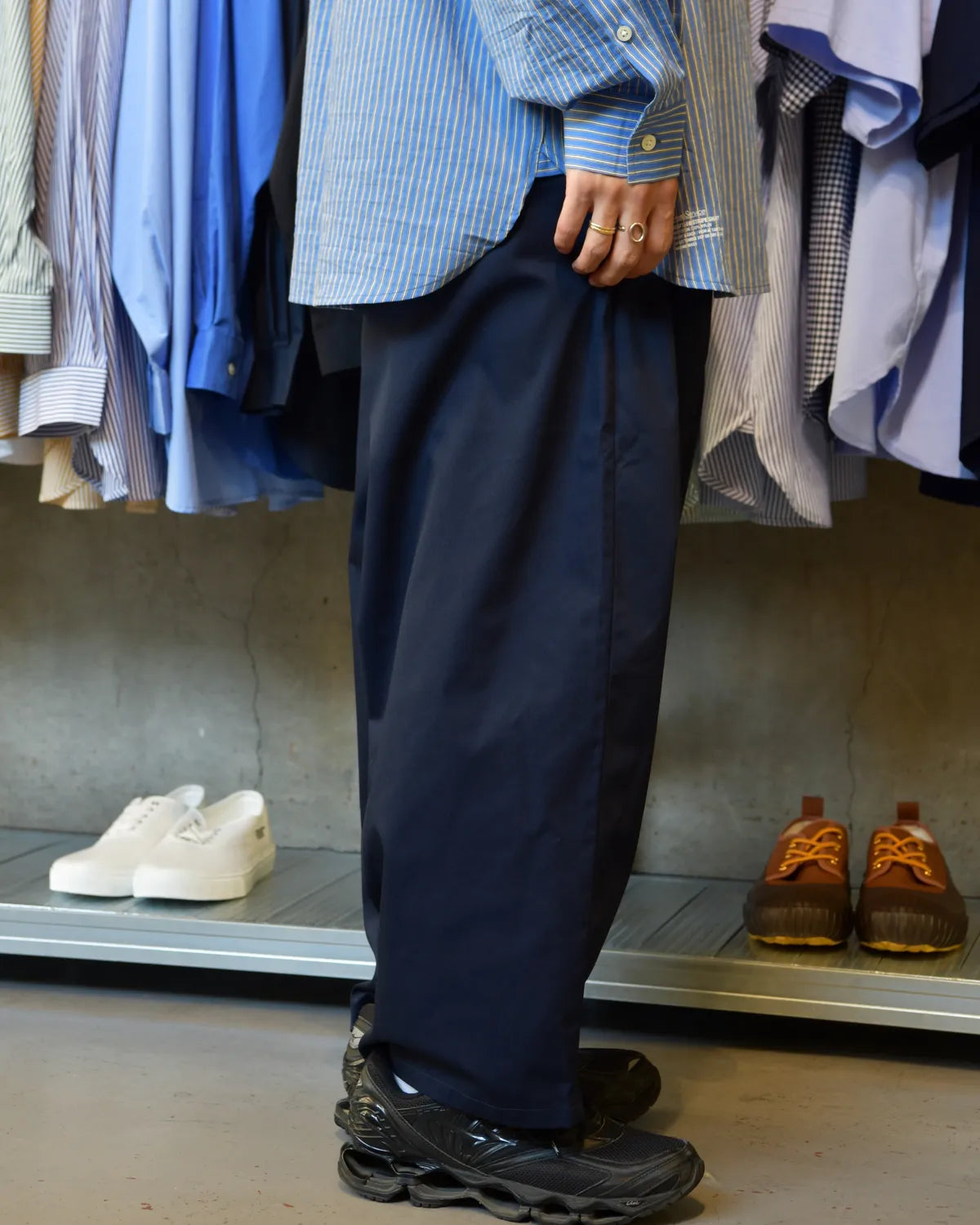 FreshService / CORPORATE WIDE EASY PANTS (FSC262-40014B)