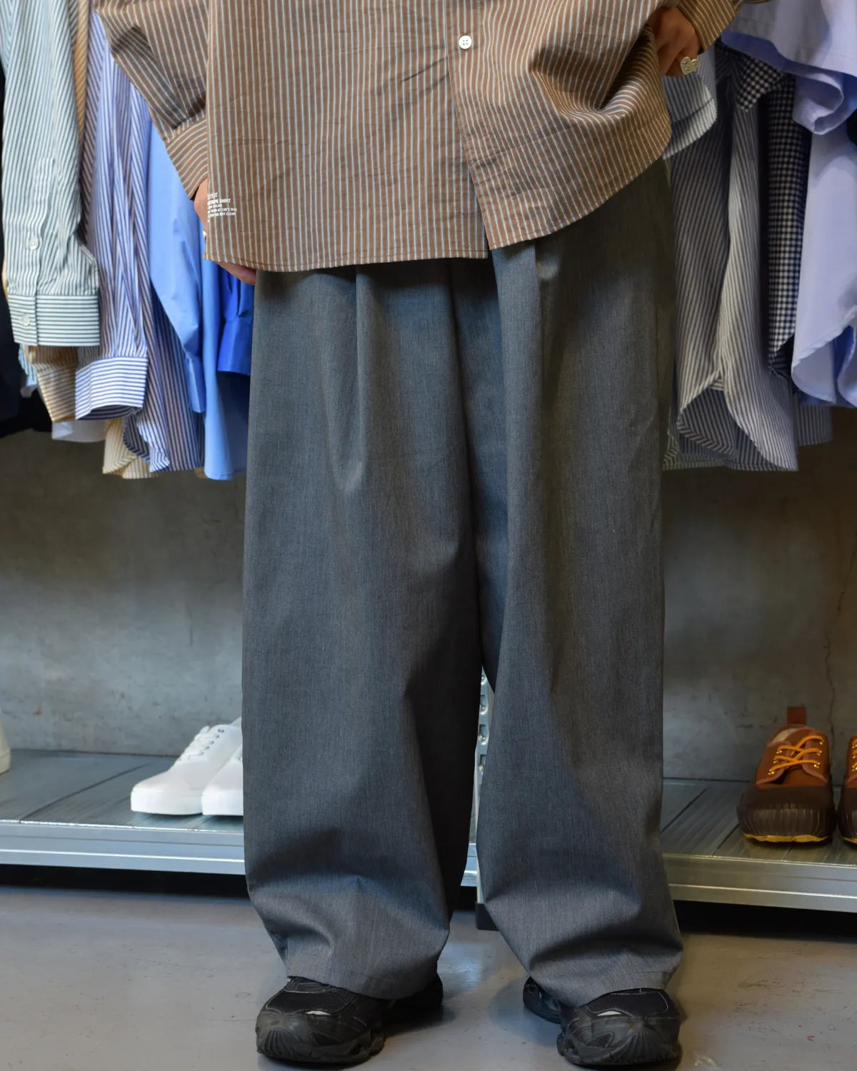 FreshService / CORPORATE WIDE EASY PANTS (FSC262-40014B)