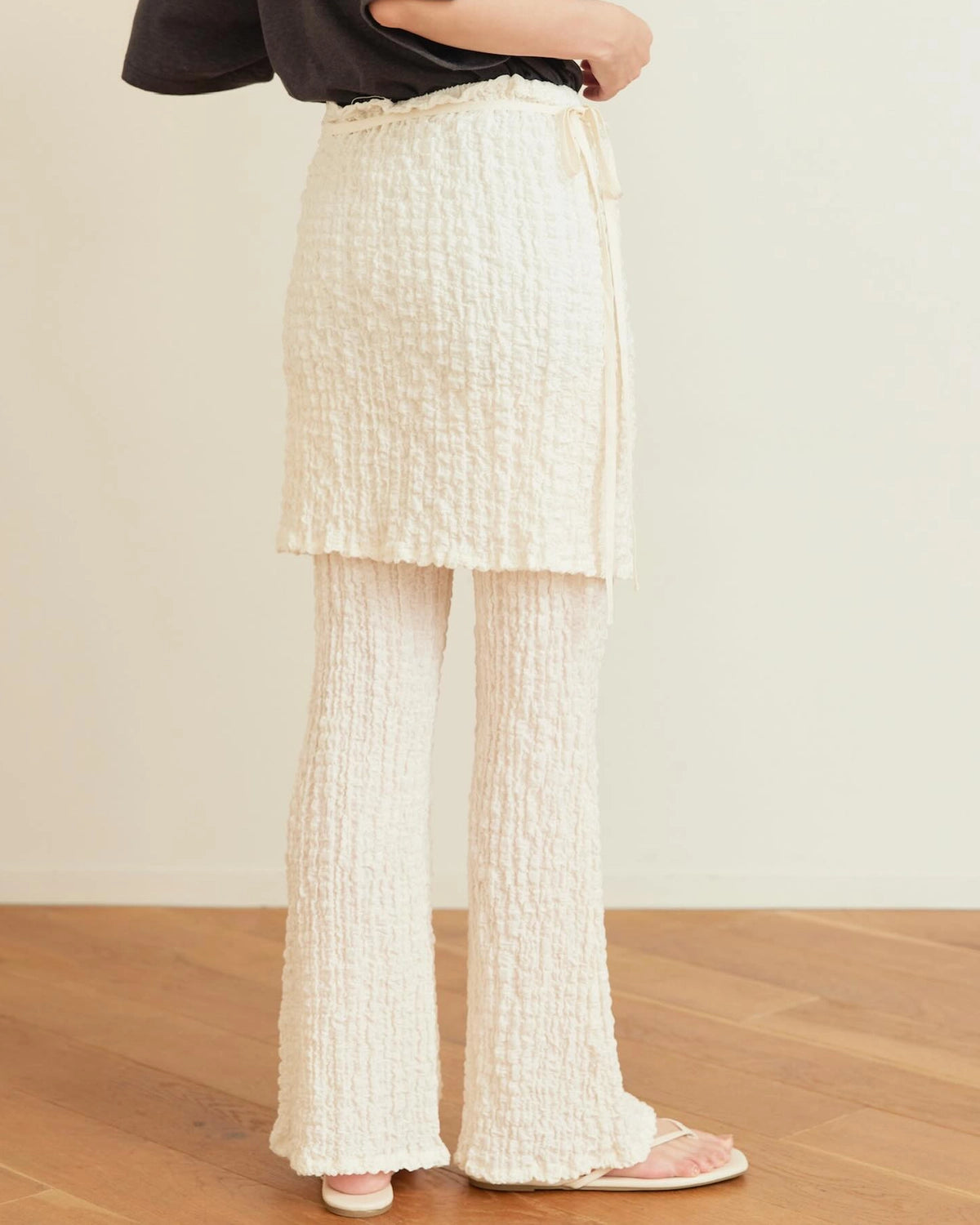 PHEENY / Shrink Lace Apron-Layered Flare Pants (PS26-CS21)