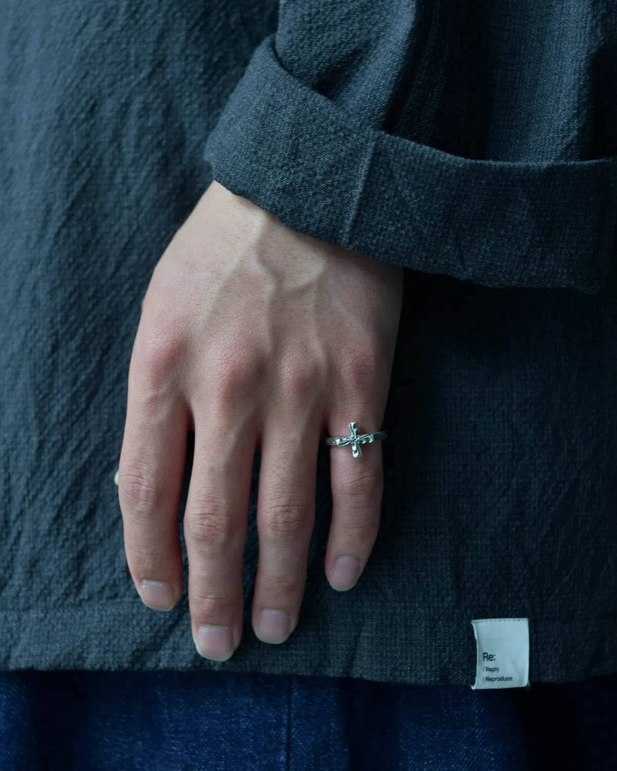 ANTIDOTE BUYERS CLUB / Engraved Tiny Cross RIng (RX-730-1)