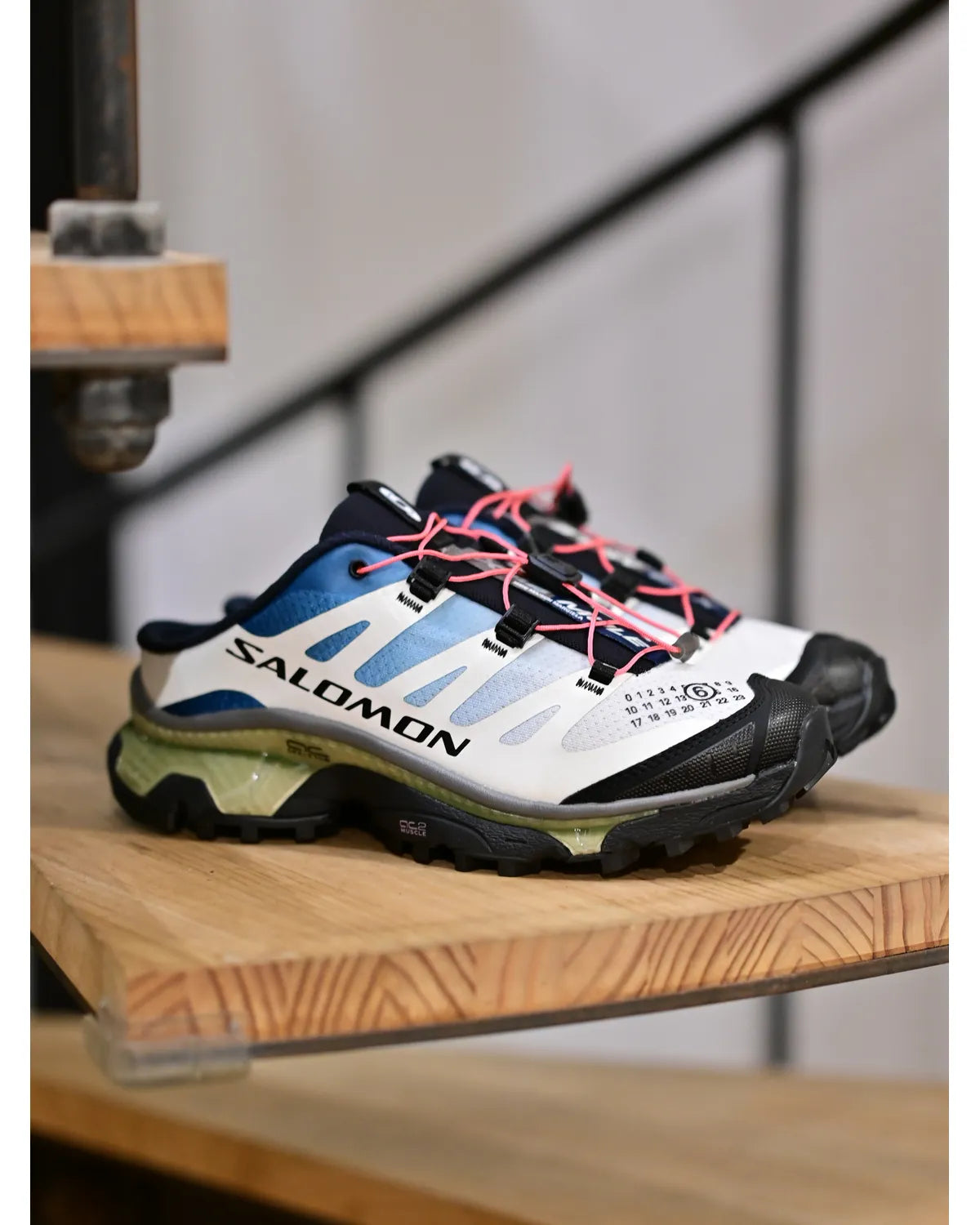 MM6 × SALOMON / XT-4 MULE (SH1WS0017P8163)