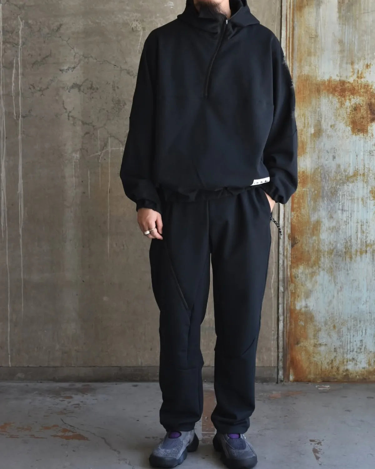 ALMOSTBLACK / PLRTC HINECK HOOD CUTSEY (25AWGAB-CS01)