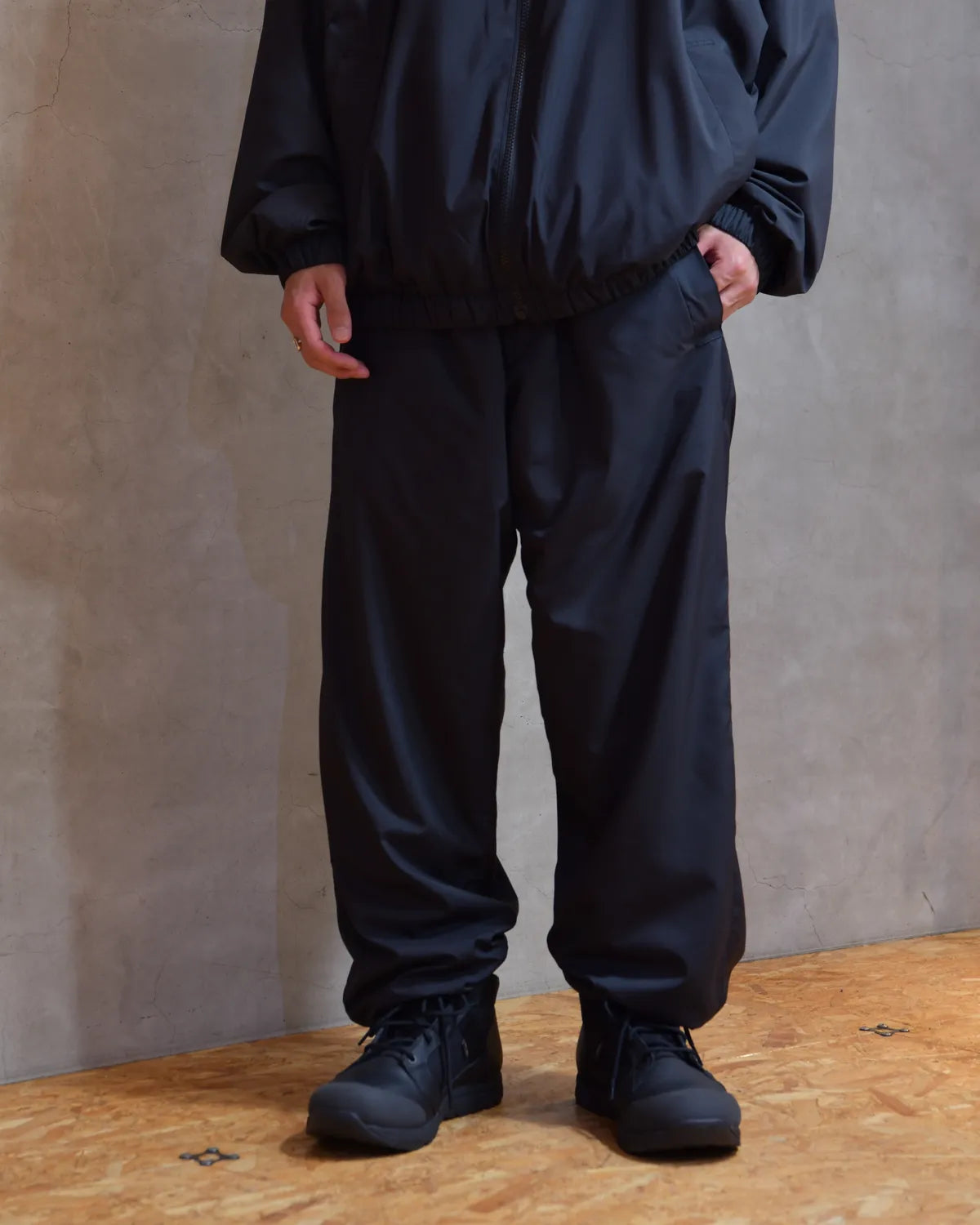 N.HOOLYWOOD TEST PRODUCT EXCHANGE SERVICE / EASY PANTS (9262-CP70-018)