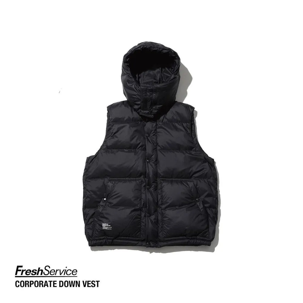 FreshService の CORPORATE DOWN VEST