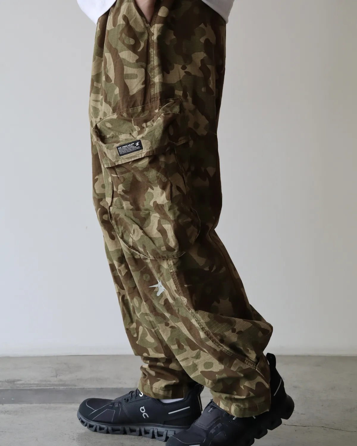P.A.M.(Perks And Mini) / GARDEN VARIETY CAMO CHOW PANTS (80086/A)