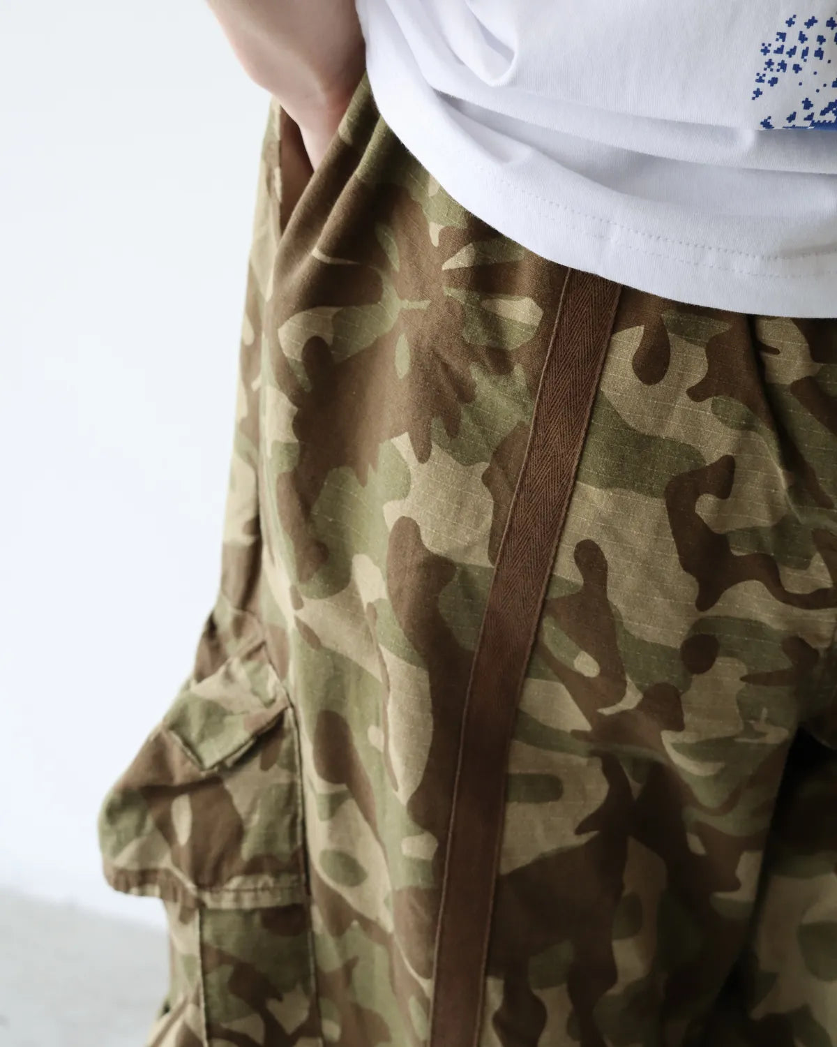 P.A.M.(Perks And Mini) / GARDEN VARIETY CAMO CHOW PANTS (80086/A)