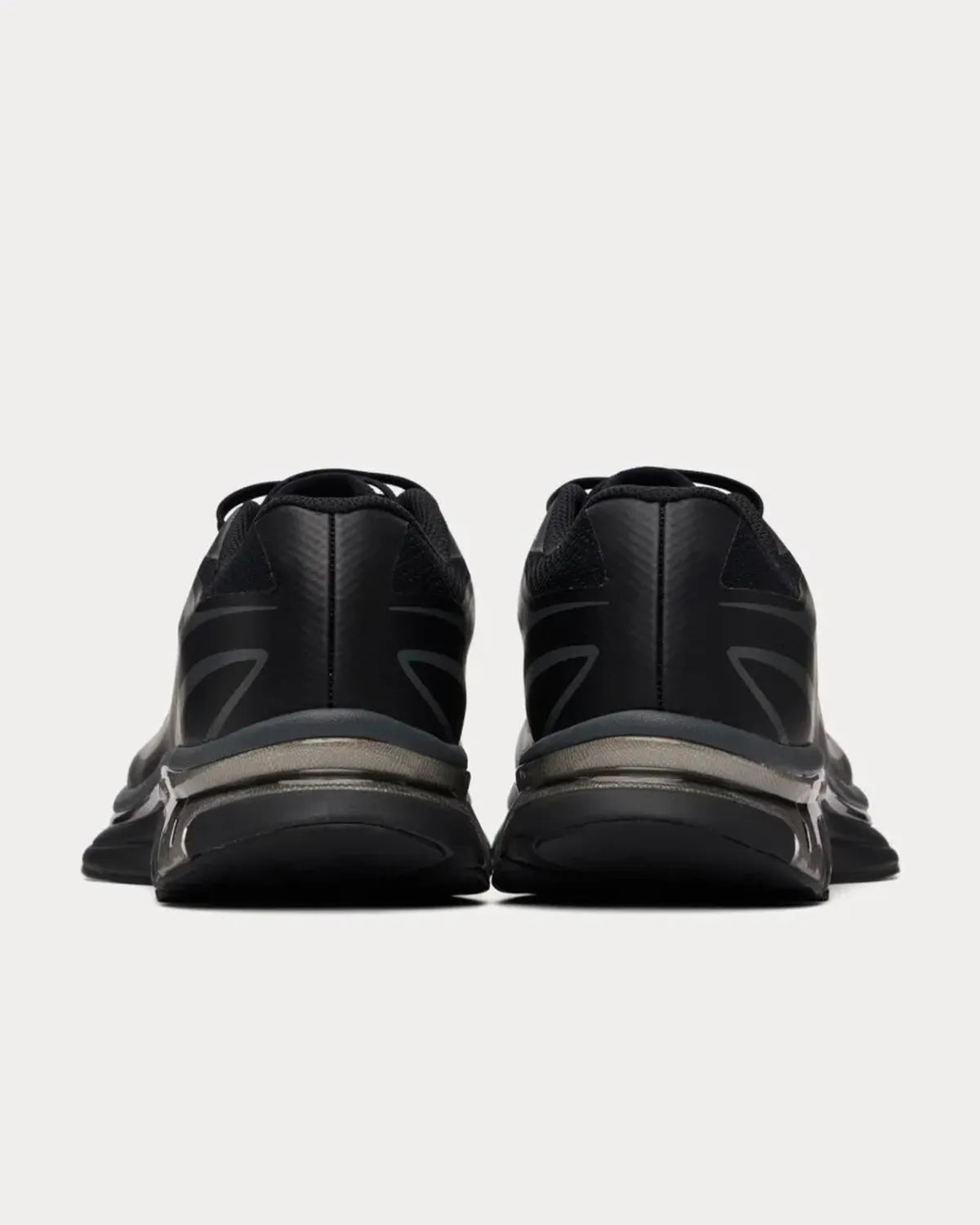 MM6 × SALOMON / XT-MM6 (SH1WS0020P6303)