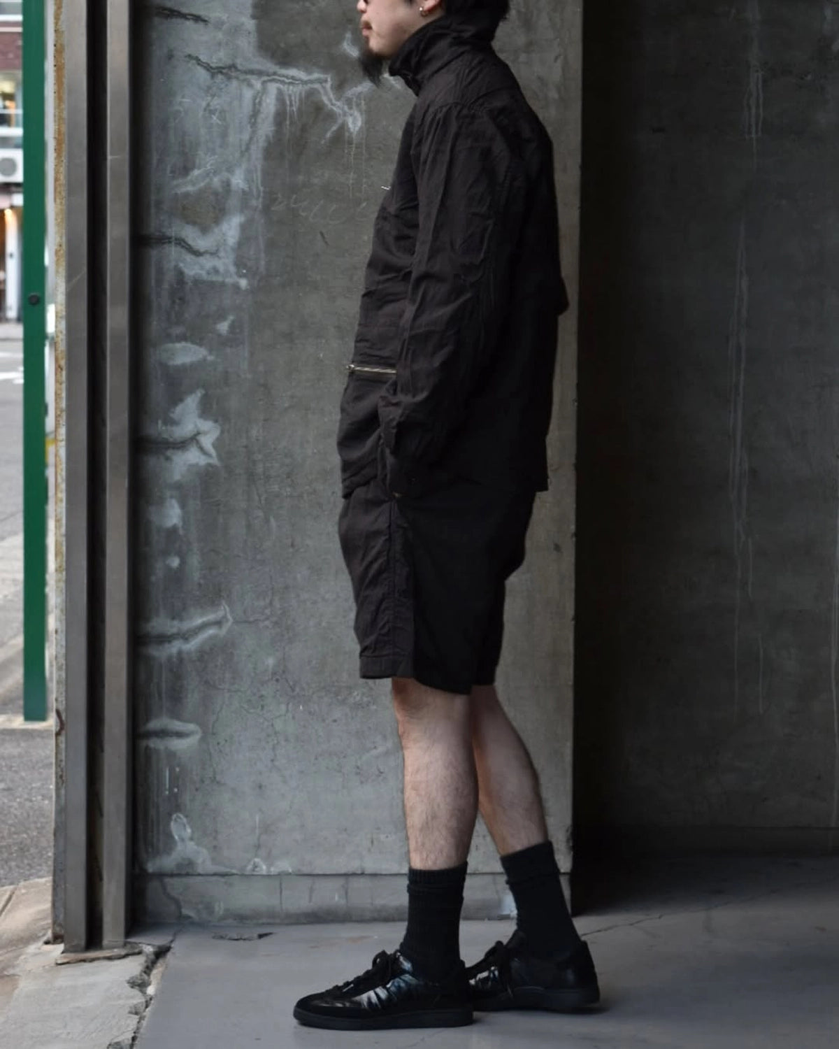 ISSUETHINGS / type82-w (25a/82-w/c-01)