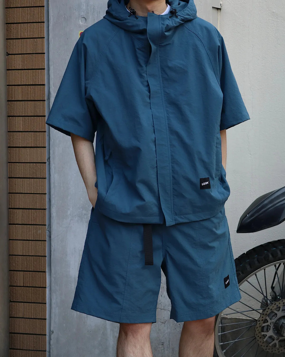 LQQK STUDIO / FUSION SHORT SLEEVE WINDBREAKER (LQS26WB06)