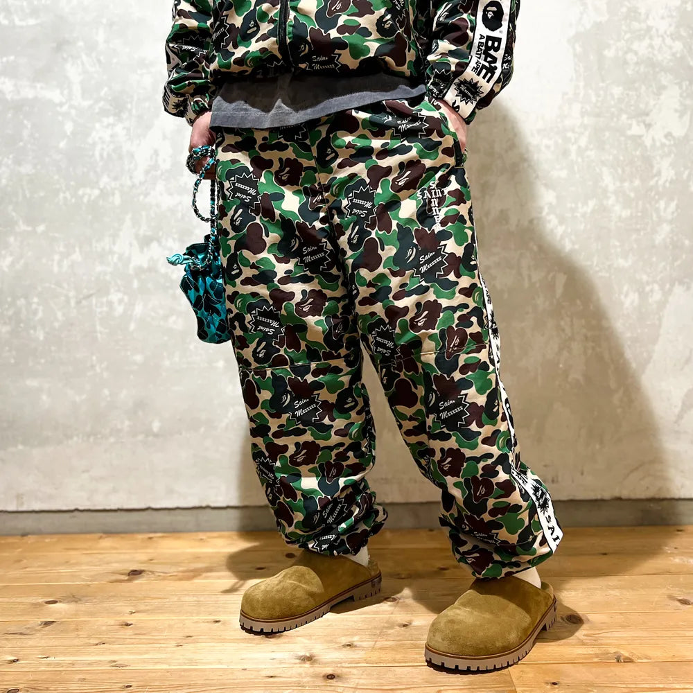 ©︎SAINT M×××××× / × A BATHING APE TRACK PANTS (SM-YS8-0000-C30)