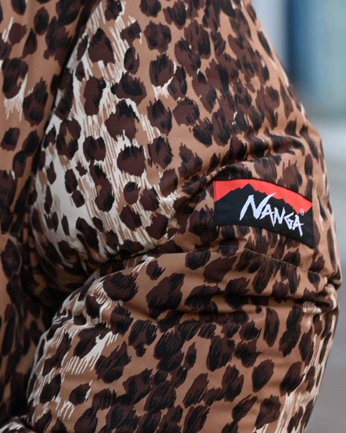 WACKO MARIA × NANGA / LEOPARD DOWN JACKET (25FW-WMO-NA02)