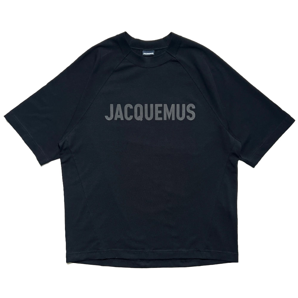 JACQUEMUS*夏ファッション☆ワンポイントTシャツ JACQUEMUS(ジャックムス)/ LE TSHIRT TYPO | 公式通販・JACK