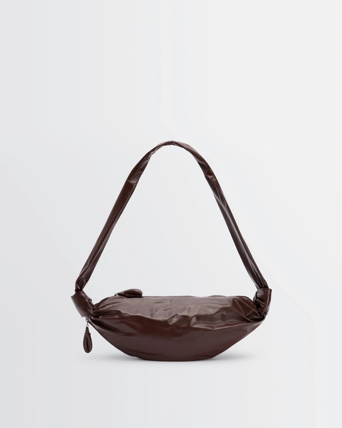 LEMAIRE の SMALL SOFT CROISSANT (BG0092 LL0028)