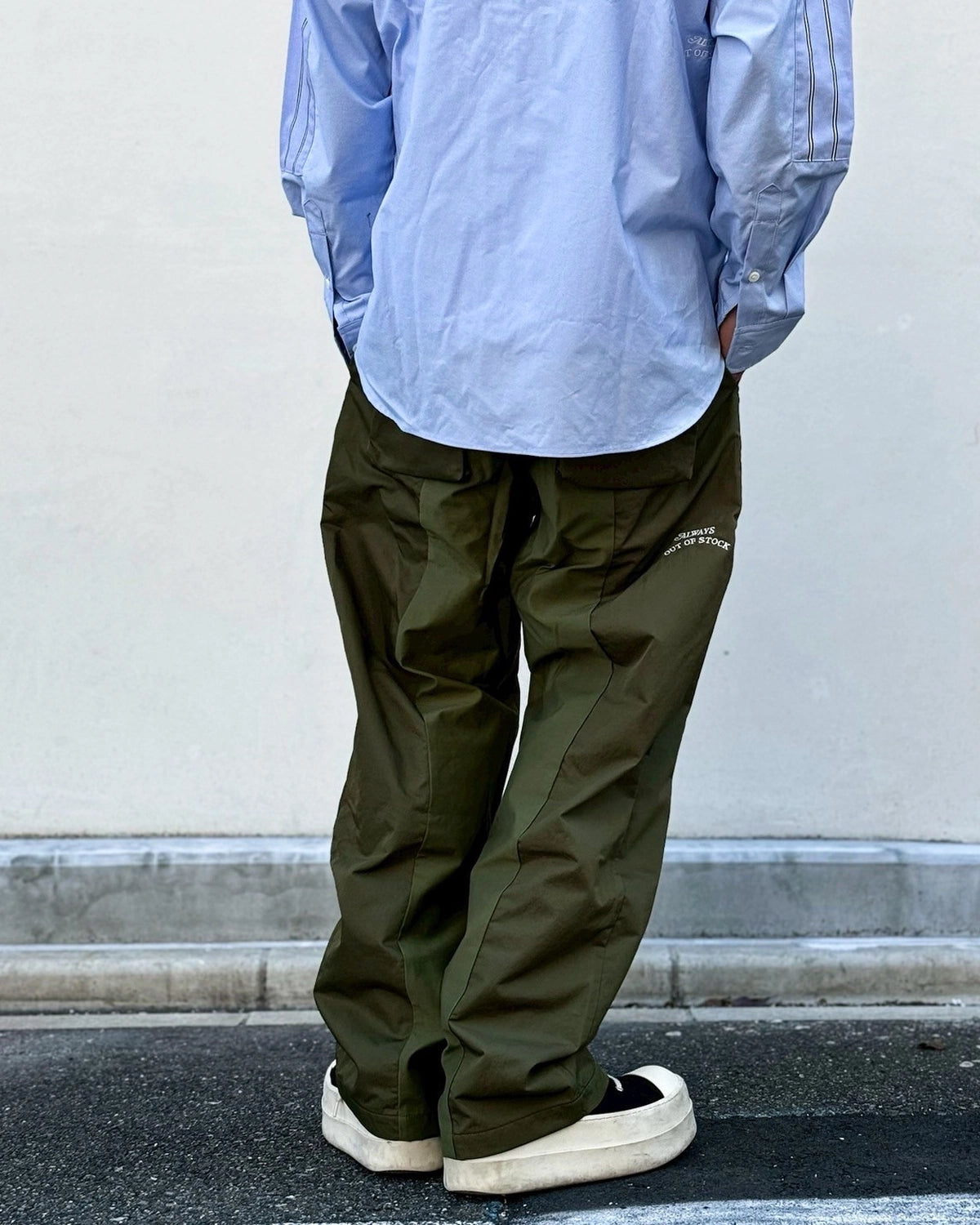 ALWAYS OUT OF STOCK / OVER PLEATED TROUSERS (HA-026106108)