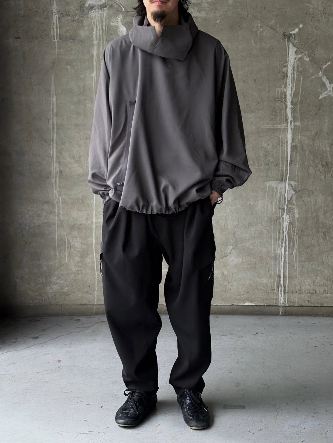 ALMOSTBLACK / WVN WATER-REPELLENT TWO TUCK (GAB-P-4-1)