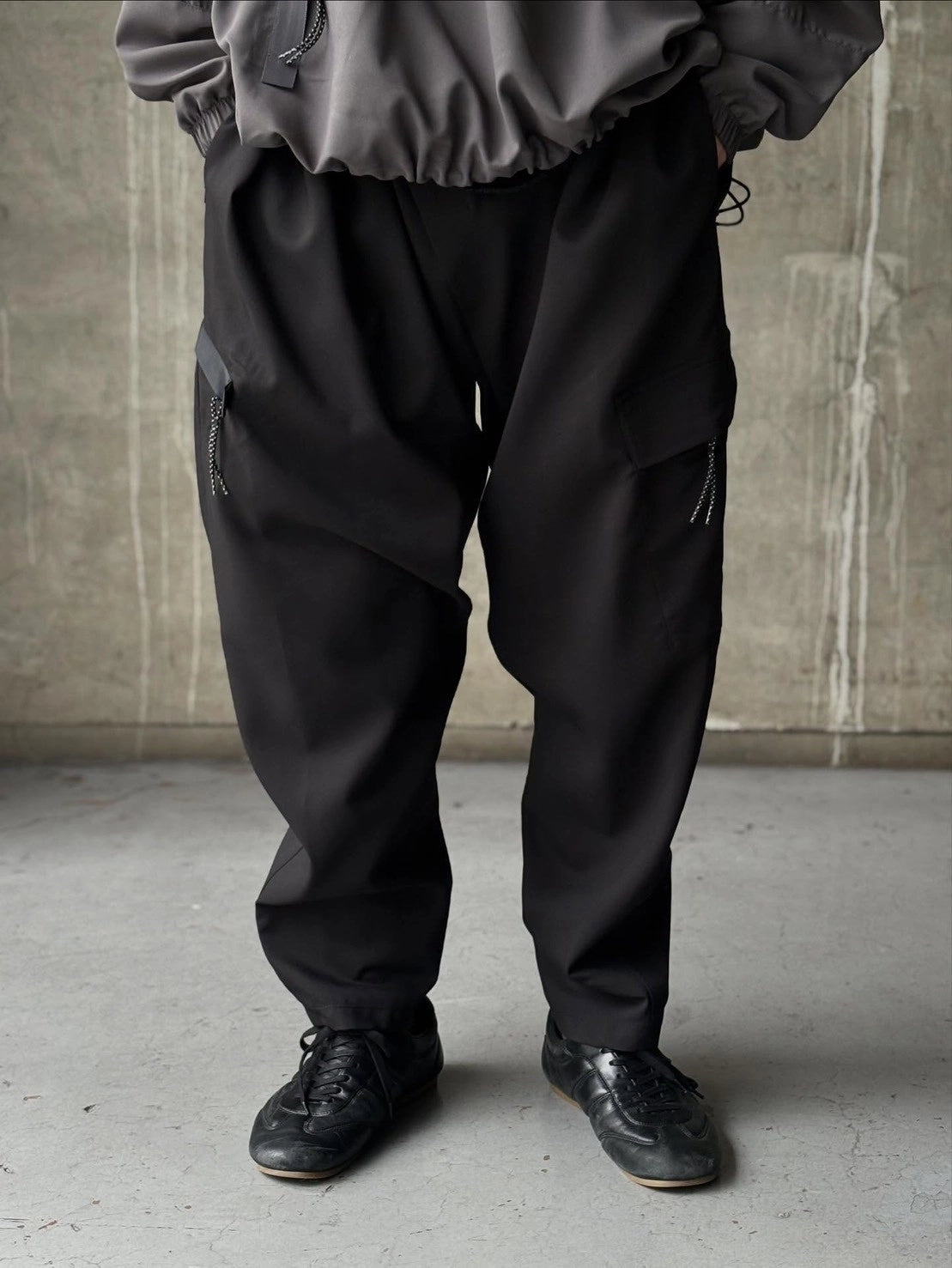 ALMOSTBLACK / WVN WATER-REPELLENT TWO TUCK (GAB-P-4-1)