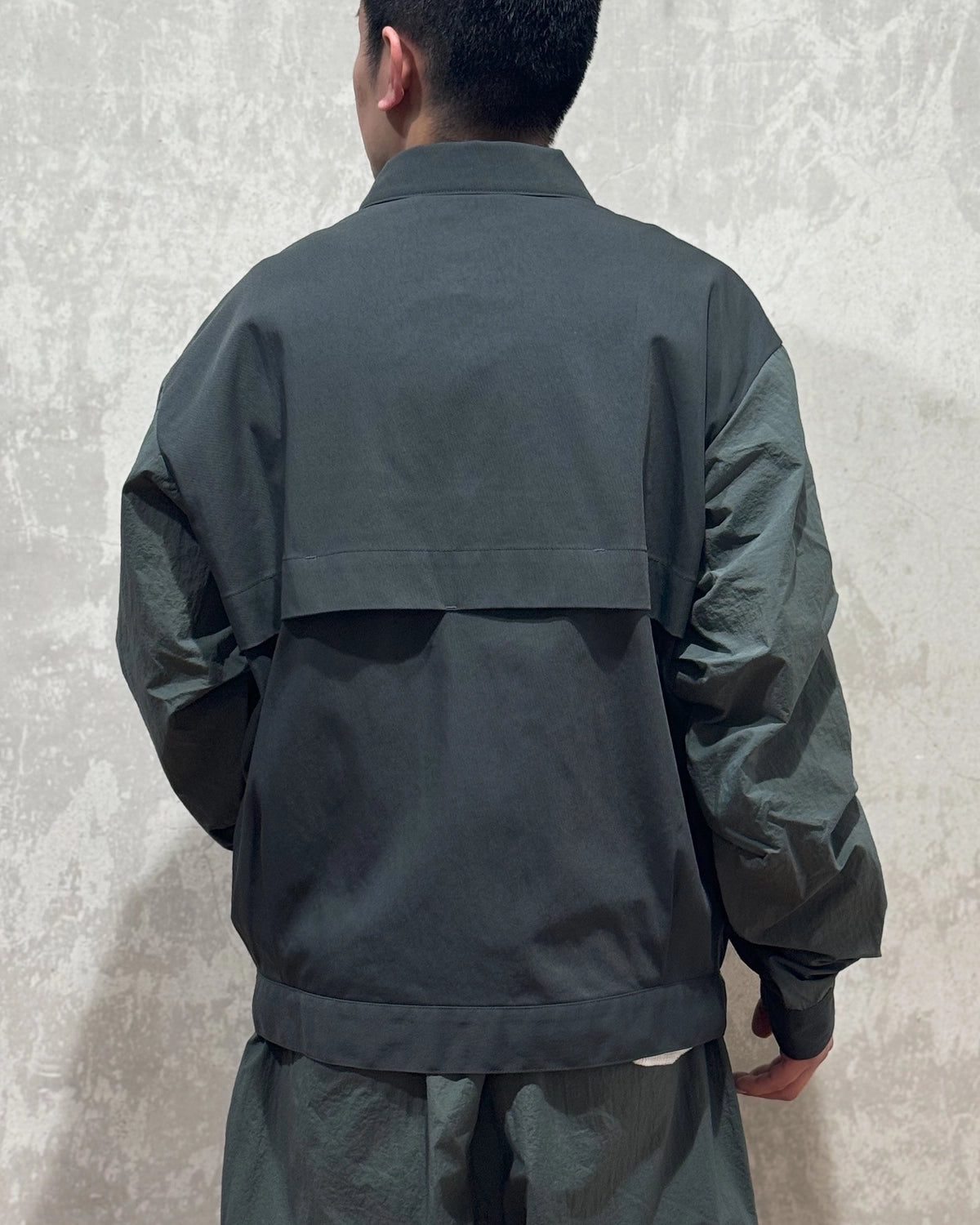 ALWAYS OUT OF STOCK / SWING TOP BLOUSON (HA-025102113)