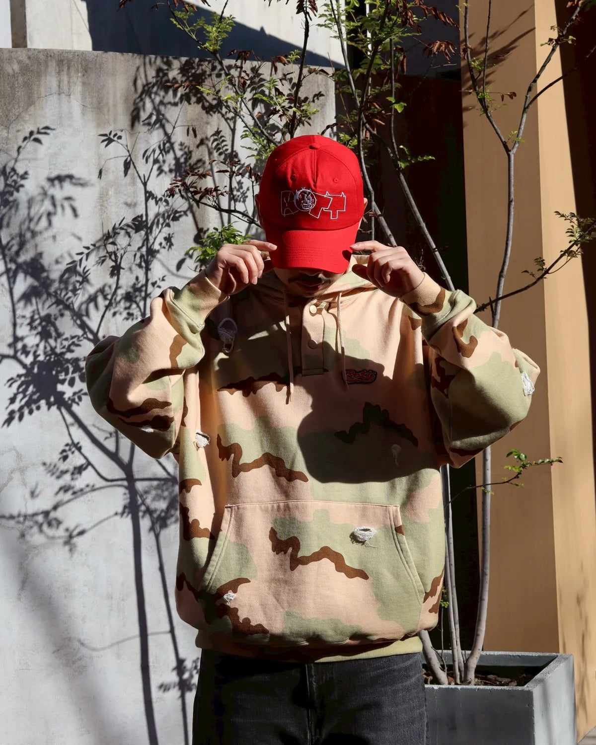 BoTT / Henley-Neck Camo Hoodie