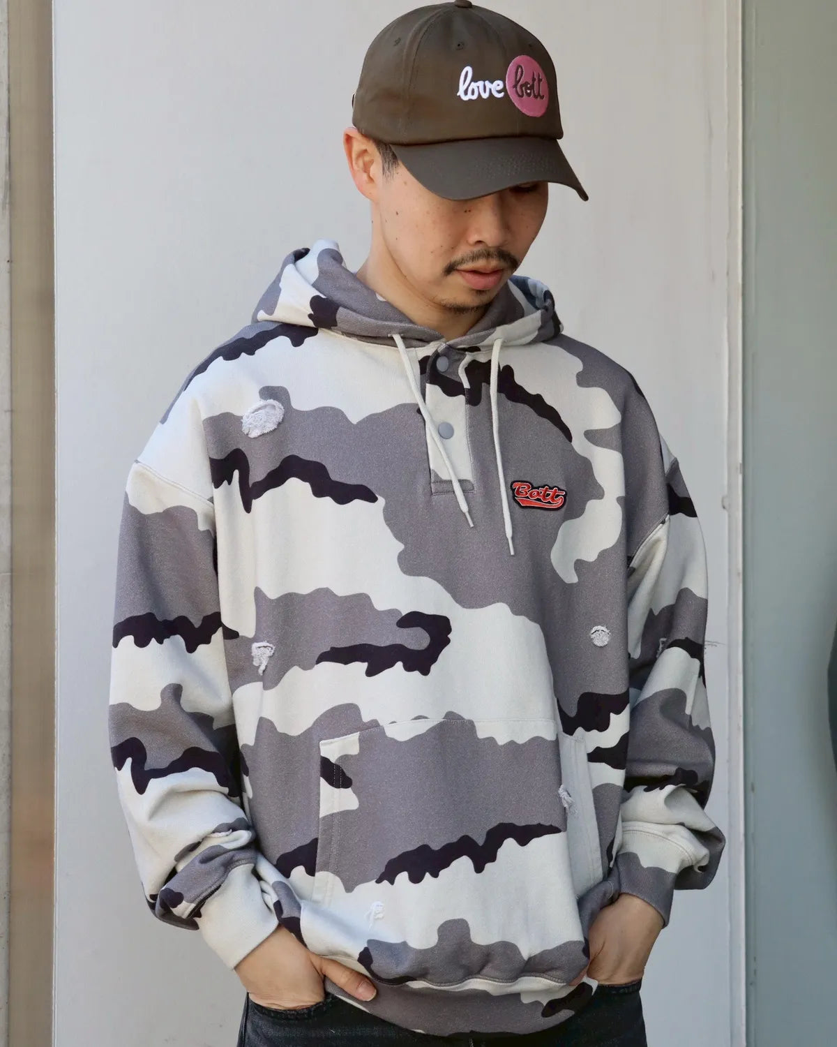 BoTT / Henley-Neck Camo Hoodie