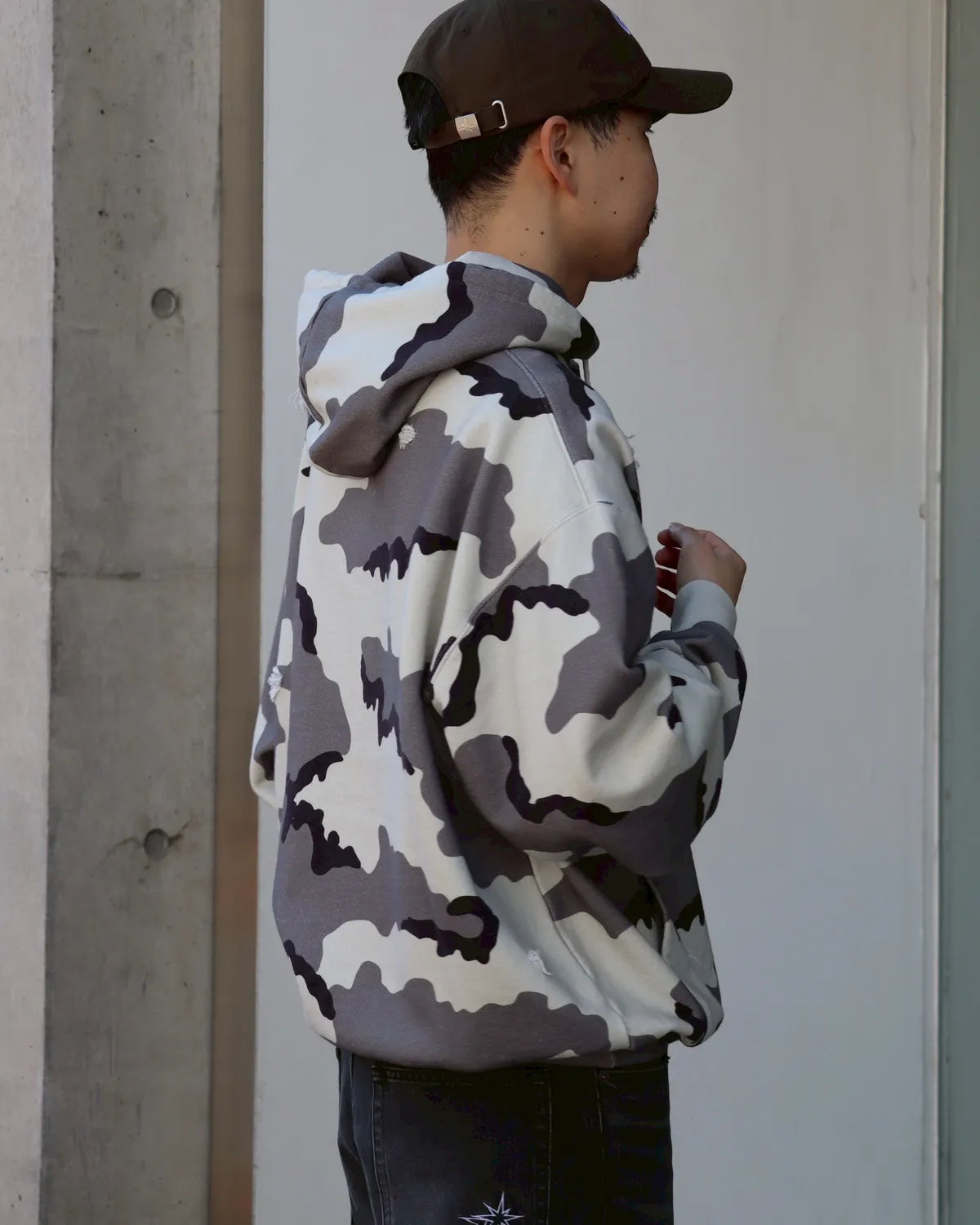 BoTT / Henley-Neck Camo Hoodie