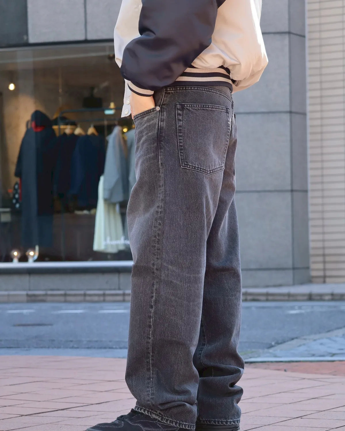 BoTT / Loose-Fit Jean