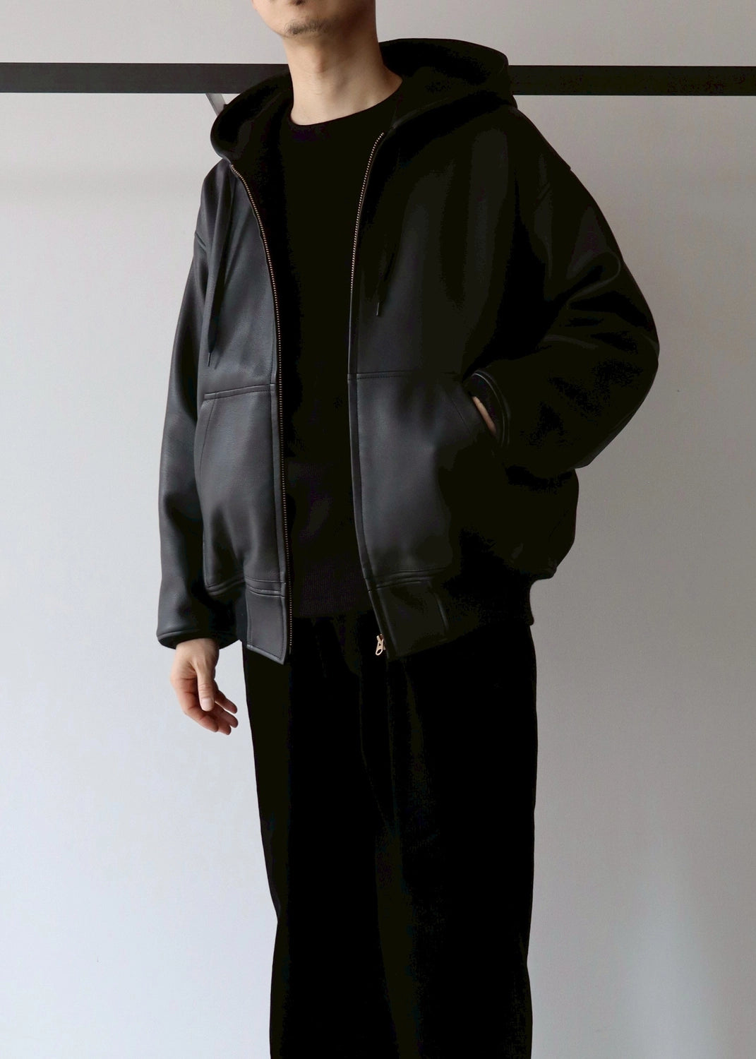 COMOLI / カーフスキン ジップパーカ (C03-01028)