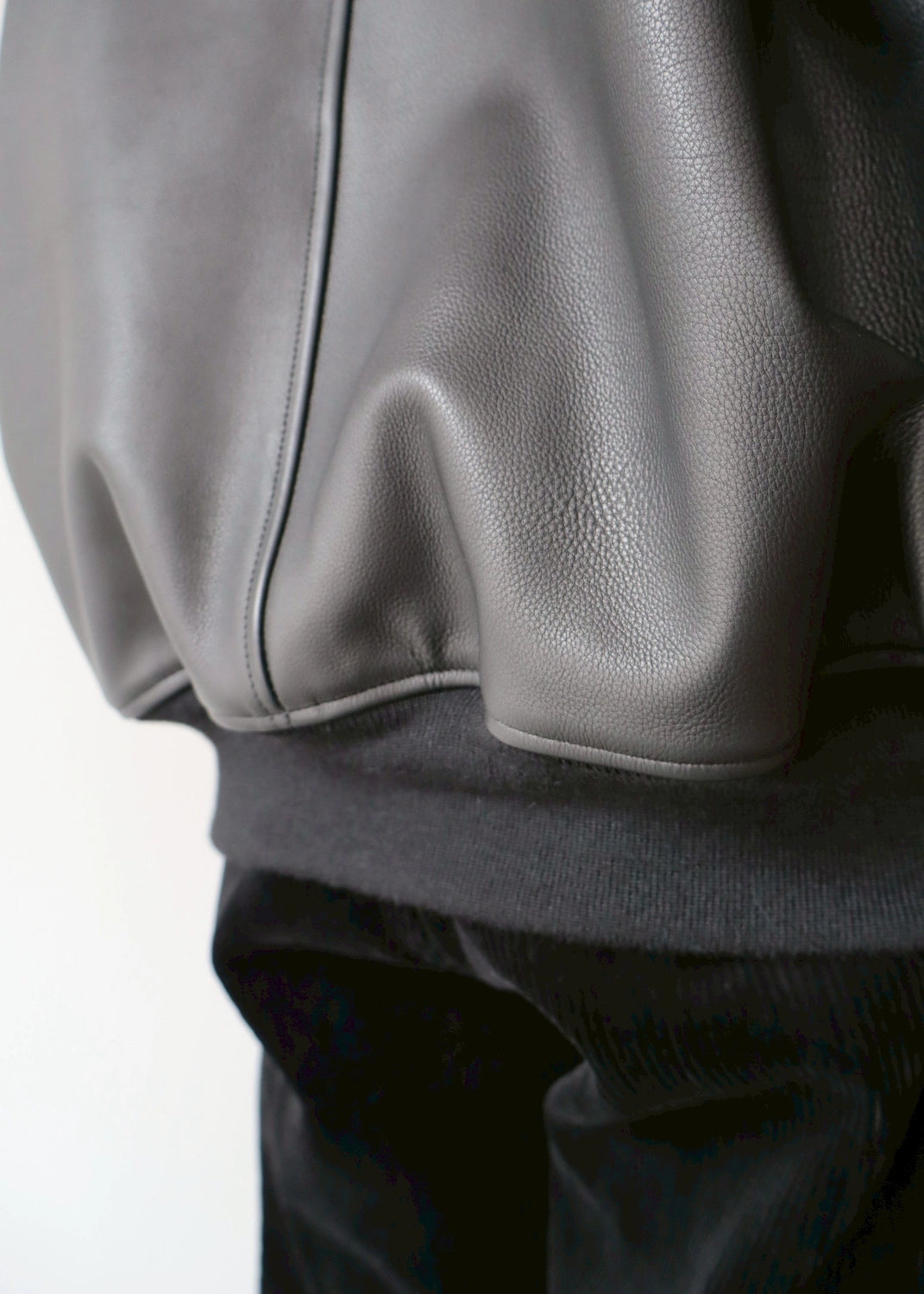 COMOLI / カーフスキン ジップパーカ (C03-01028)