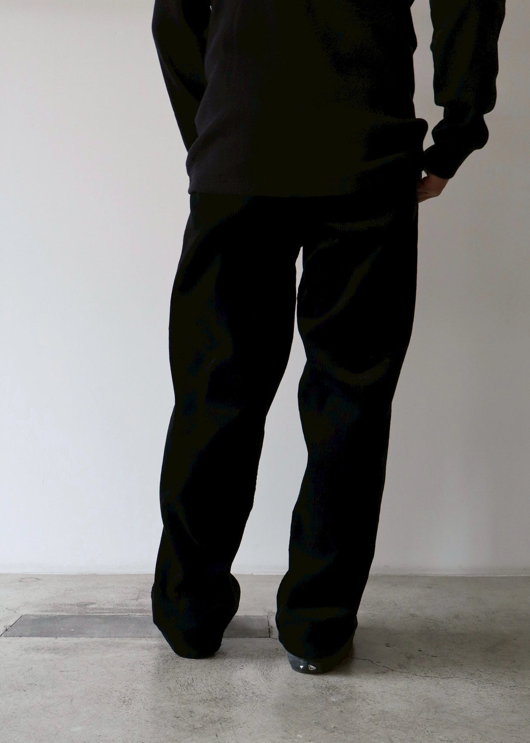 COMOLI / コーデュロイ ワークパンツ (C03-03016)