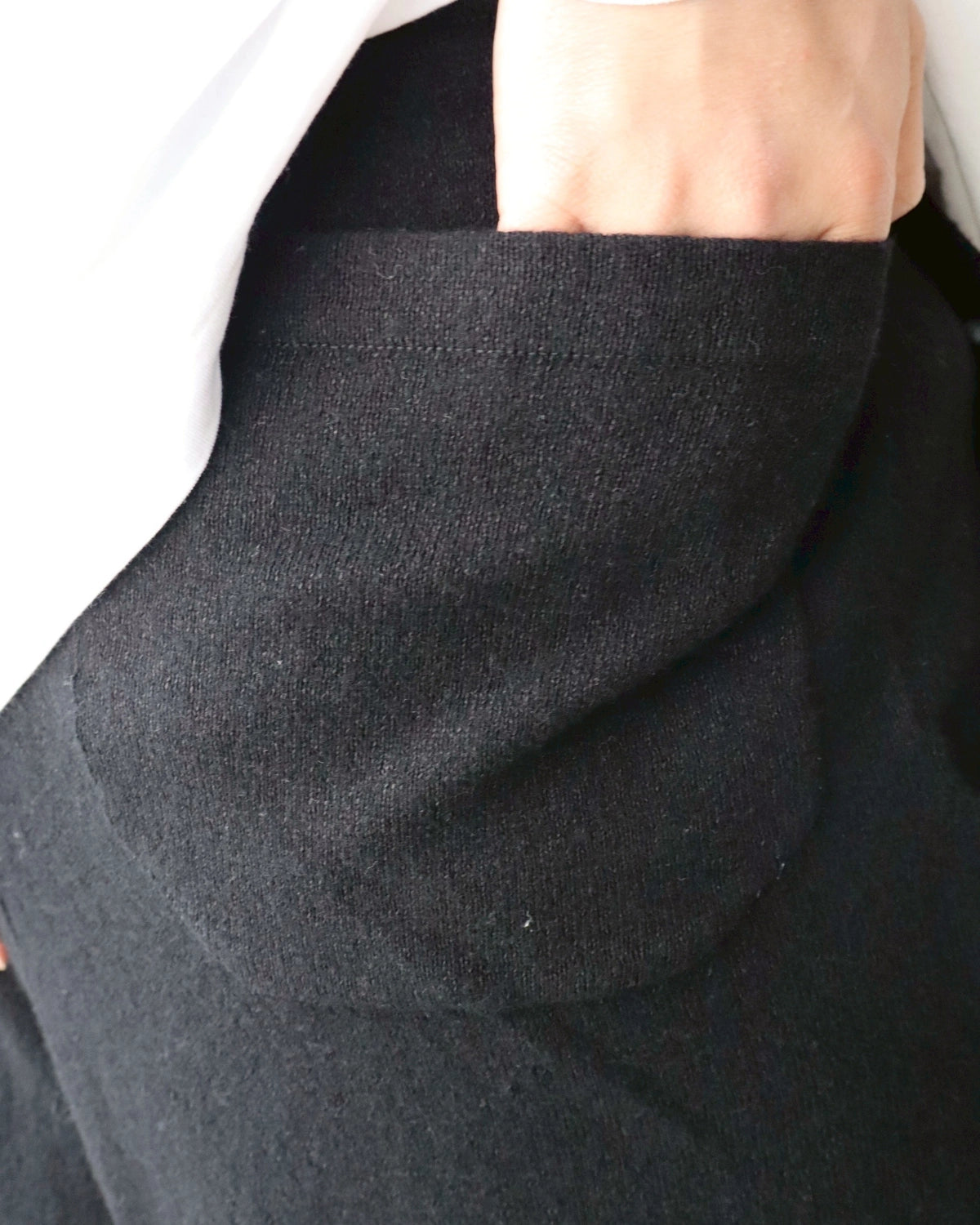 COMOLI / ウール和紙 ニットパンツ (B01-06005)