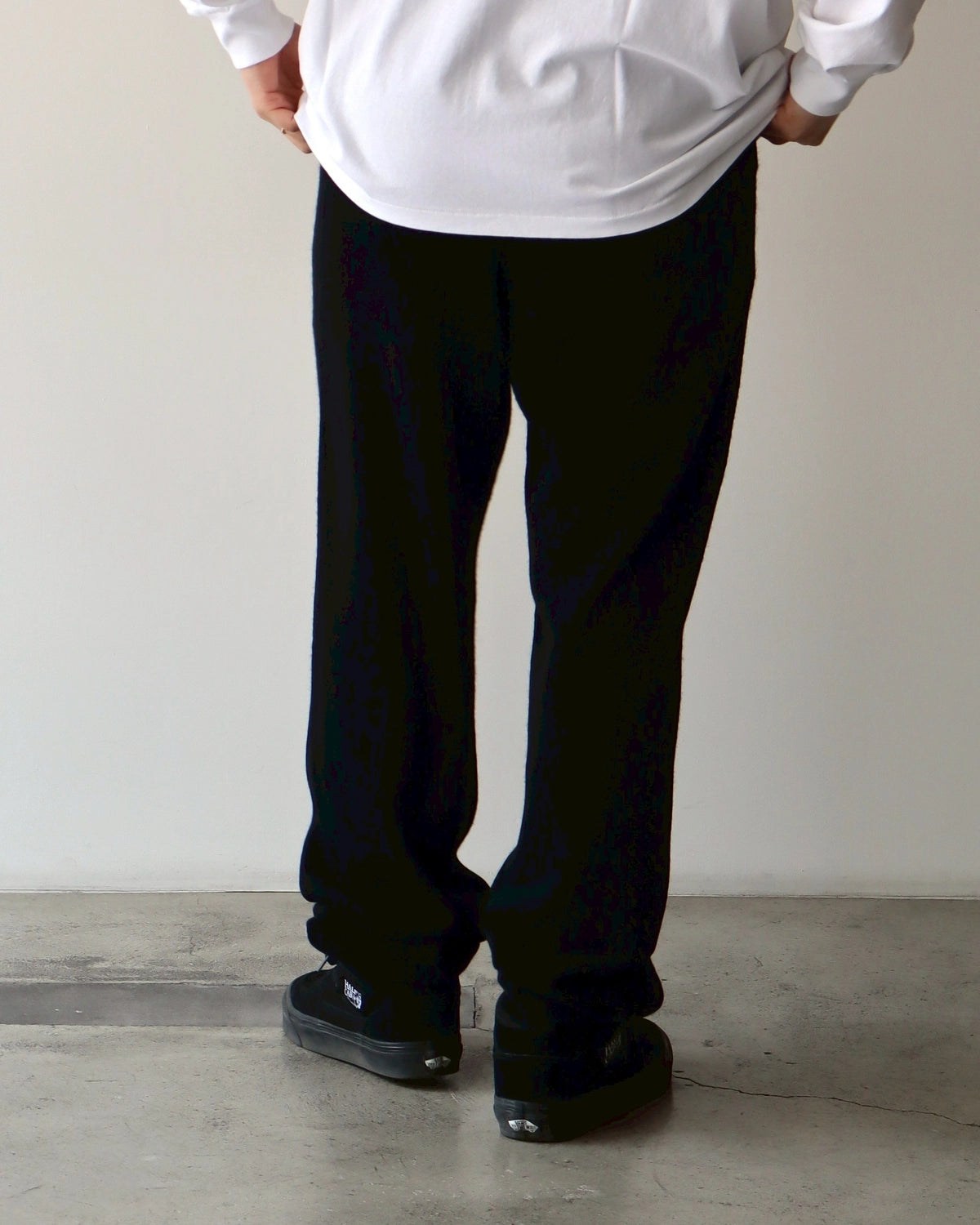 COMOLI / ウール和紙 ニットパンツ (B01-06005)