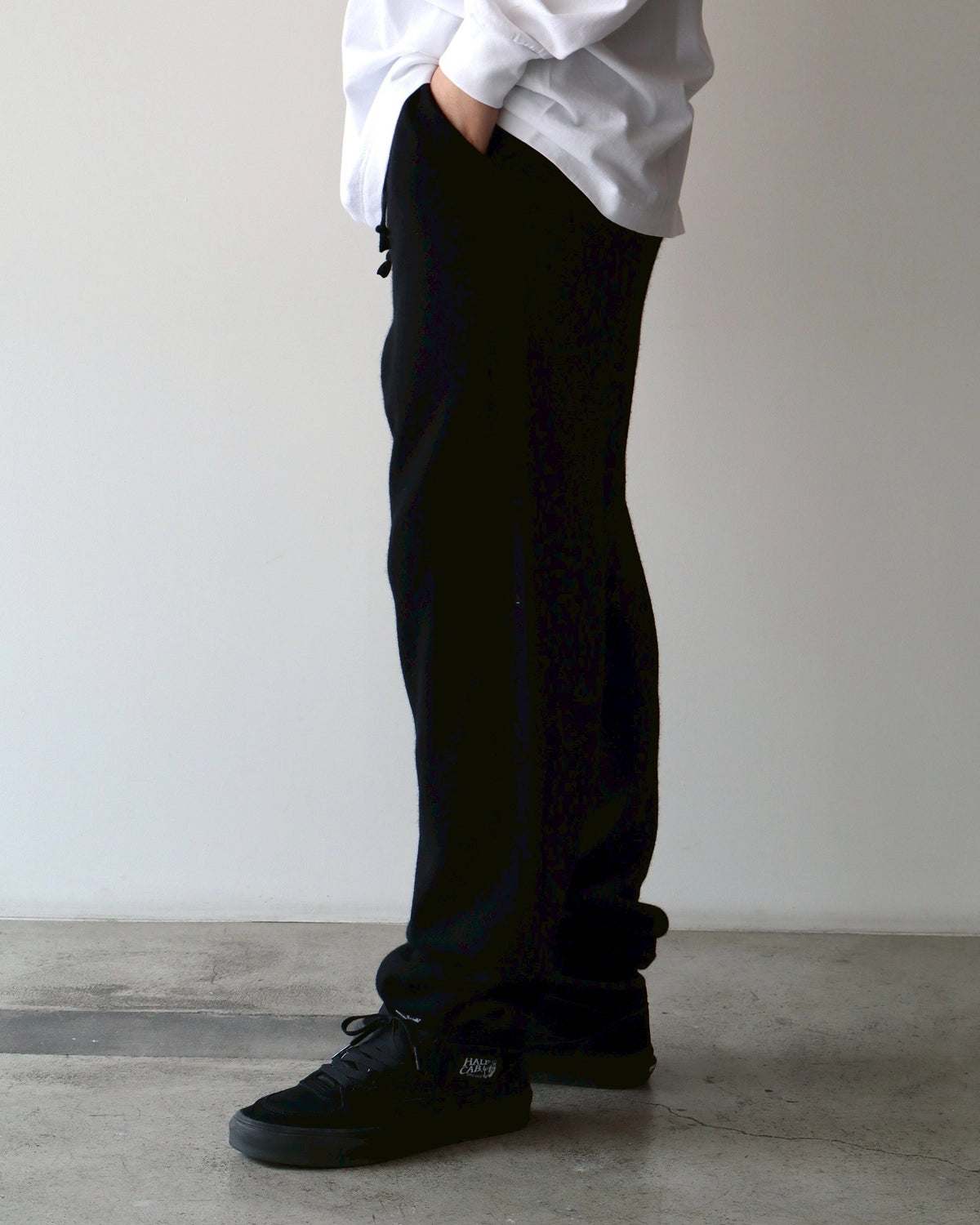 COMOLI / ウール和紙 ニットパンツ (B01-06005)