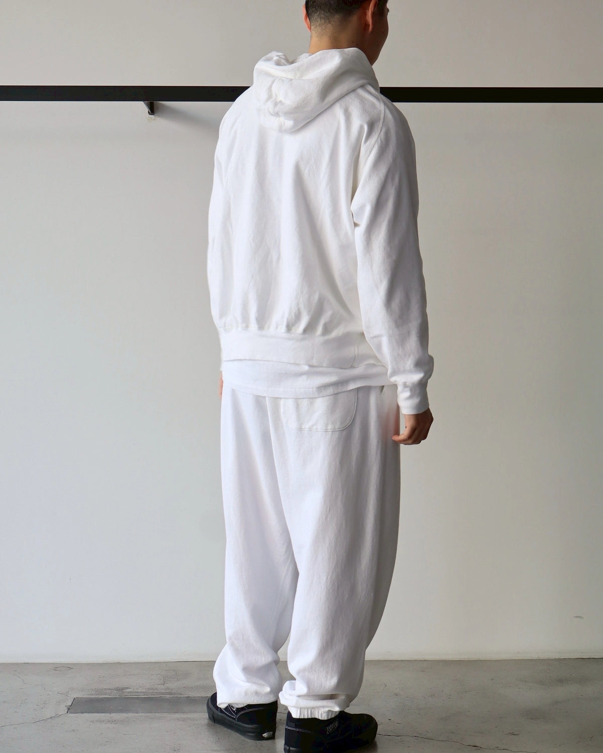 COMOLI / LW コットン裏毛 ジップパーカ (B01-05012)